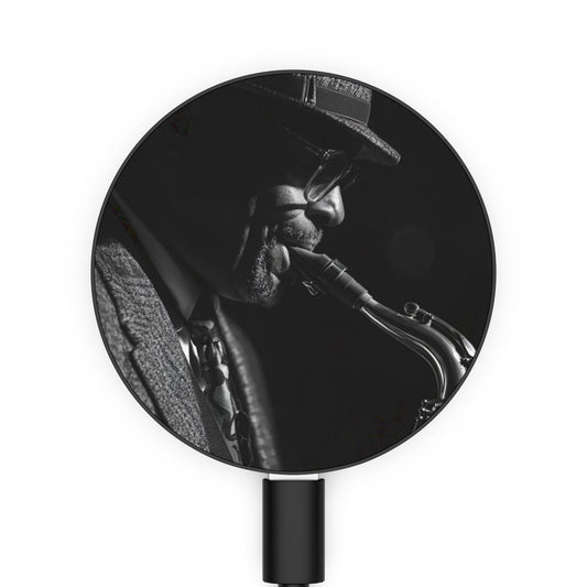 Soulful Sax Man Magnetic Induction Charger